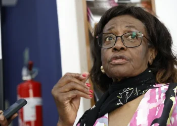 PALMIRA TJIPILICA: “Gostaria de fazer mais trabalhos e apresentar os livros”